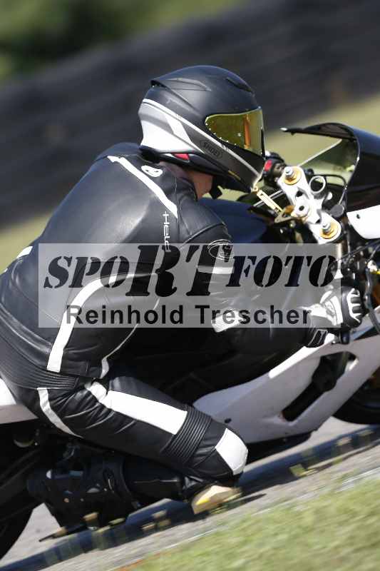 /44 09.08.2025 Plüss Moto Sport ADR/Einsteiger/unklar backside